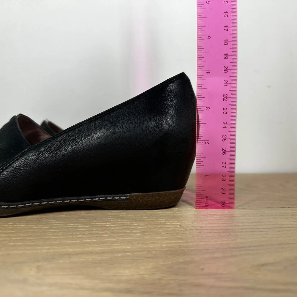 Dansko Wedge Shoes Women 6 Black Leather Slip On Comfort Minimalist Workwear